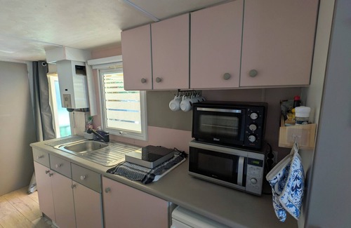 Ambon House | Mobile home close to beaches with wellness room.