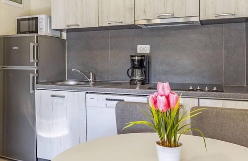 Banjole House | Mobile home Luxury Premium by Interhome