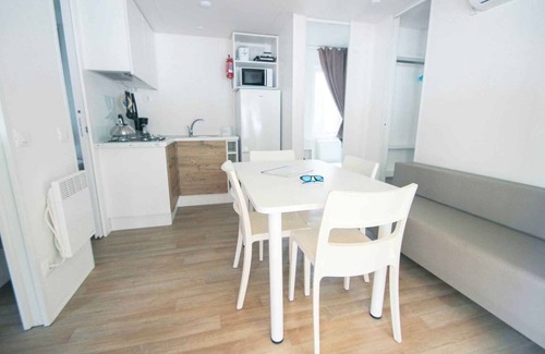 Gralaoni-Pralesi-Cisano House | Mobilehome with air conditioning and a covered terrace