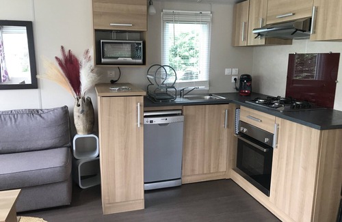 Curbans House | Mobilh Mobil-home Tout Confort au Bord D'un lac Avec Piscine Dans Résidence