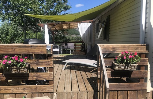 Curbans House | Mobilh Mobil-home Tout Confort au Bord D'un lac Avec Piscine Dans Résidence