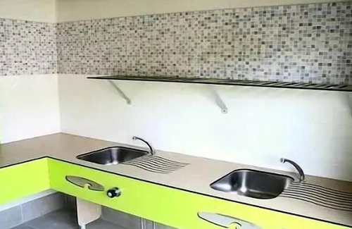 Saint-Antonin Noble Val House | Mobilheim Riviera Premium 40m² (2 Schlafzimmer) + überdachte Terrasse 4 Personen
