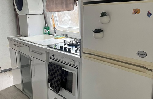 Saint-Romain-sur-Cher House | Mobilhome privé 10 min zoo de beauval /château de la vallée de la Loire