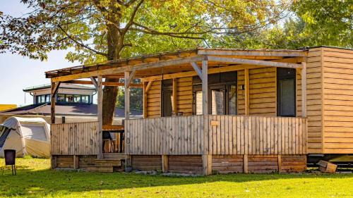 Hrastnik House | Mobilna hiška Hupi