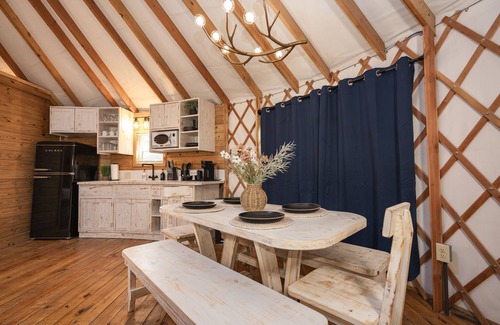 Bandera Cabin | Mockingbird Yurt/Cold A/C! Hot Tub/Medina River Access/River Yurt Village