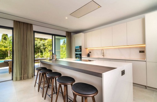 Las Palmas de Gran Canaria House | Modern Villa in Las Palmas