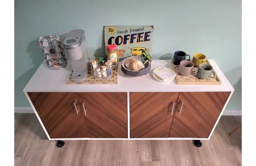 Edgewood Apartment | Mod LodgenFamily Friendly nDIY BreakfastnEV charging