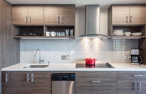 Downtown San Francisco Apartment | Mod Lower Nob Hill Studio w/City Views, Courtyard, CVS by Blueground