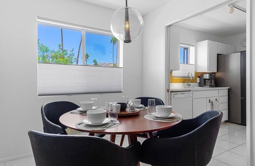 Canyon Corridor Condo | Mod Spot! Midcentury Gem! Pool! Spa! Mtn View! South PS!