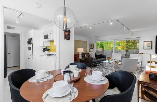 Canyon Corridor Condo | Mod Spot! Midcentury Gem! Pool! Spa! Mtn View! South PS!