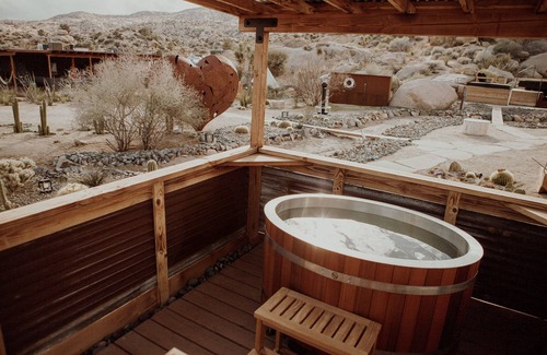 Pioneertown House | Mod West Ranch: Breathtaking Boulder Playground