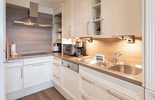 Wenningstedt-Braderup Apartment | Modern 2-room apartment with sea view and approx. 65 m², for up to 4 people