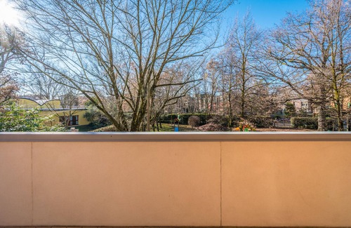 Buon Pastore-Sant'Agnese-San Damaso Apartment | Modena City Lux near Policlinico