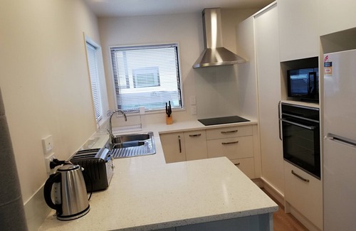Linwood House | Modern townhouse at Christchurch City