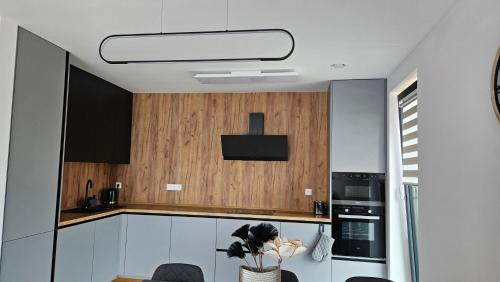 Bobrov Apartment | Moderný 3 - spálňový apartmán s veľkou terasou