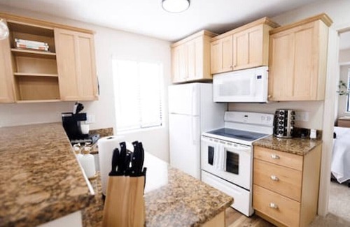 Englewood Apartment | Modern 1 bed condo in DTC