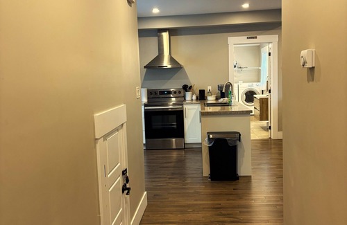 Moncton Apartment | Modern 1 Bedroom, 10 minute walk to Downtown