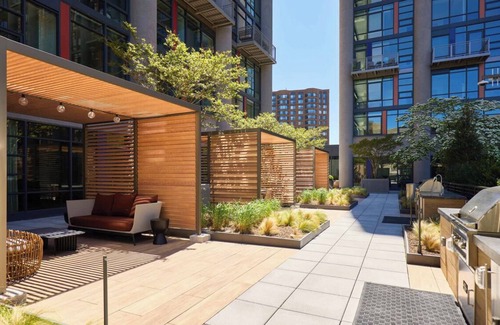 West End Apartment | Modern 1-bedroom apartment in enchanting Alexandria with WiFi, AC, & Amenities
