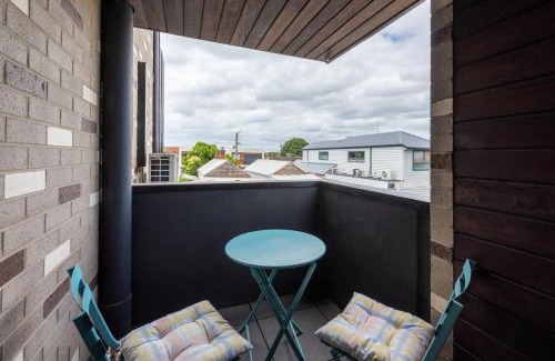 Brunswick East Apartment | Modern 1 Bedroom Apartment in Brunswick East near CBD