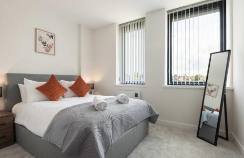 York Apartment | Modern 1 Bedroom Apartment in York with Parking