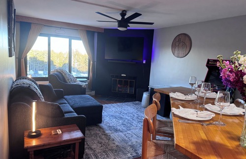 Snowshoe Condo | Modern 1 Bedroom at Silver Creek - Arcade Games, Fitness Center w/Pool and Spa