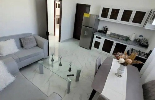 Gascue Apartment | Modern 1 Bedroom Apt walking distance to Zona Colonial and Palacio Nacional