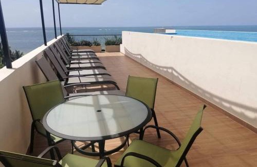 Puerto Morelos Apartment | Modern 1 bedroom suite by beach Great location!
