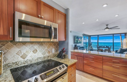 Honokowai Condo | Modern 1 bedroom suite. Ceiling to floor UNOBSTRUCTED ocean views!