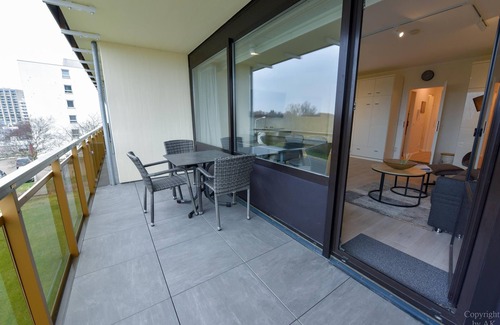 Duhnen Apartment | Modern 1-room lake view apartment on the 2nd floor with balcony