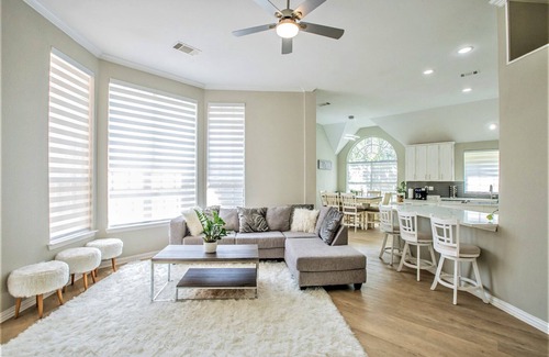 Valley Ranch House | Modern 1-Story in Excellent location. Pets Welcome.