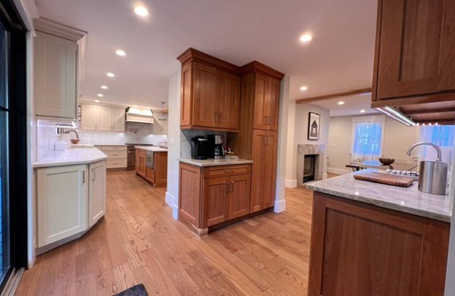 Roseland Other | Modern 1870s Farmhouse Getaway
