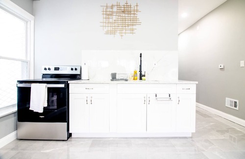 Downtown Niagara Falls Apartment | Modern 1BR 1BA Apartment close Falls and Casino