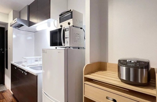 Hiroshima City Centre Apartment | Modern 1Br Apt near Hondori District for 6ppl
