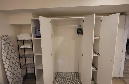 Potomac House | Modern 1BR Basement Suite