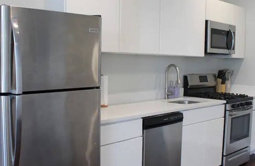 Albany Apartment | ★MODERN 1BR GREAT Location Downtown! W/D Parking!★