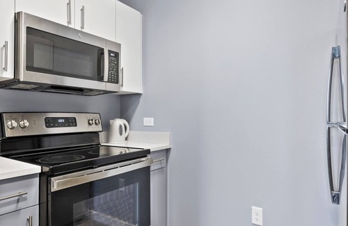 Everett Apartment | Modern 1BR Near Encore 8848