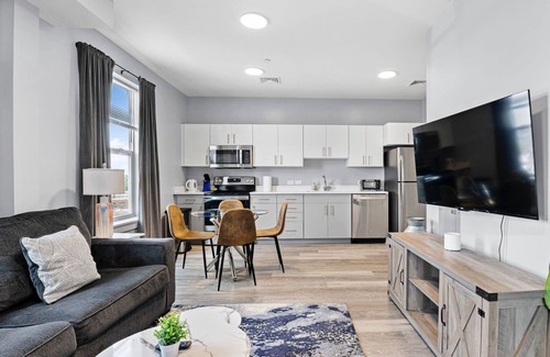 Everett Apartment | Modern 1BR Near Encore Boston 9116