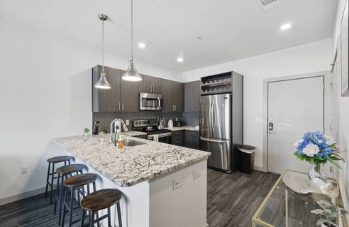 McKinney Apartment | Modern 1BR near TPC Golf | Free Parking & Wifi