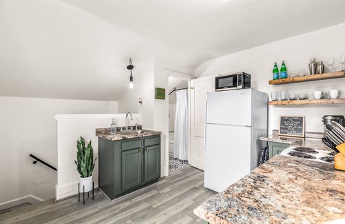 Plymouth Apartment | Modern 1BR Retreat, Steps to Shops/Bars/Restaurants!