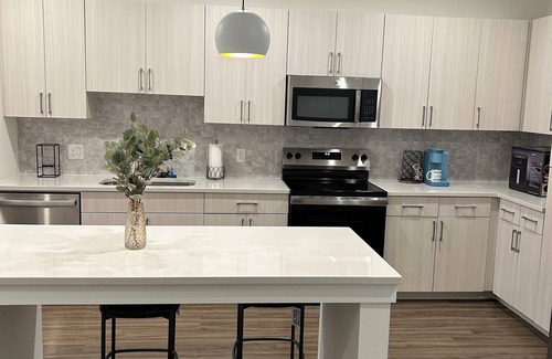 Fort Worth Apartment | Modern 1BR - Steps from Sundance Sq & Minutes from Dickies Arena and ATT Stadium