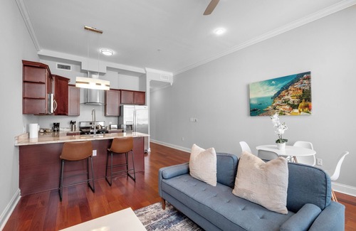 Olde Kensington Apartment | Modern 1BR w/Pool & Gym