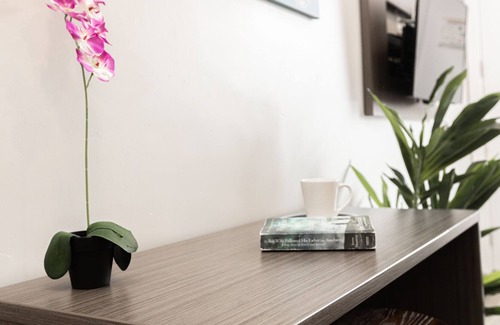 Old Town House | Modern 1BR Walk to All! Parking, Wi-Fi ⚡️ Cable TV
