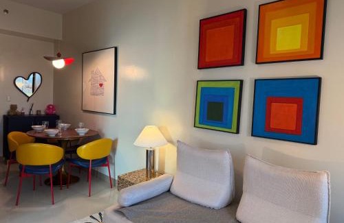 Tambo Apartment | Modern 1BR with Balcony Facing Infinity Pool Manila Bay Sunset Near Airports OKADA Solaire MOA