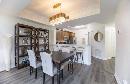 Central Naples Condo | Modern, 1st Floor, Centrally located Condo