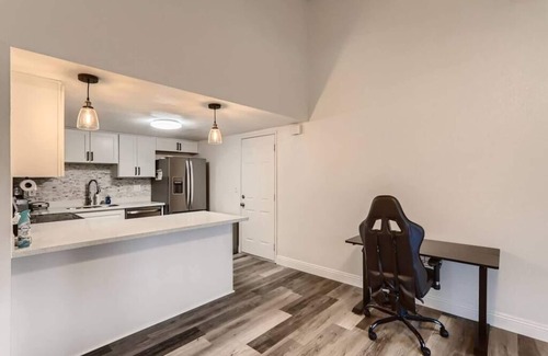 Citrus Heights House | Modern 2 bdrm 2bth gem! 15 mins from downtown!