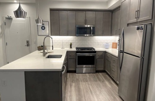 Cerritos Apartment | Modern 2 bed/2 bath near Disneyland