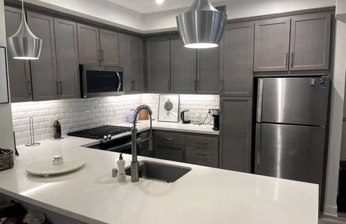 Cerritos Apartment | Modern 2 bed/2 bath near Disneyland