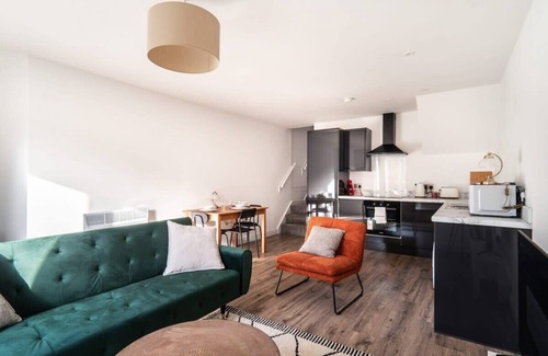 Crosby Apartment | Modern 2 Bed Apartment in Waterloo, Liverpool