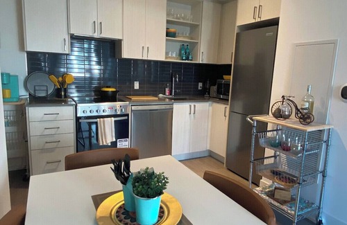 Downsview Condo | Modern 2-Bed Condo/2 Balconies With Park Views/Family & Pet Friendly