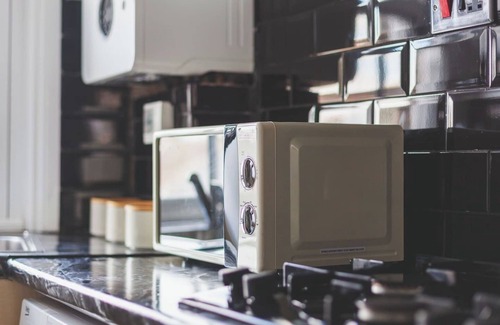 Livesey Apartment | Modern 2 Bed Flat in Peckham